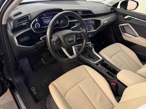 Mythos Black Metallic 2023 Audi Q3 45 S line Premium Plus