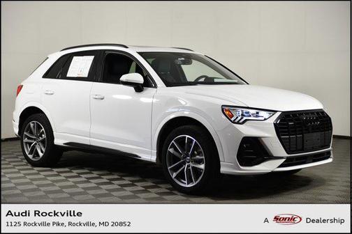 2025 Audi Q3 Premium 45 TFSI S line quattro Tiptronic