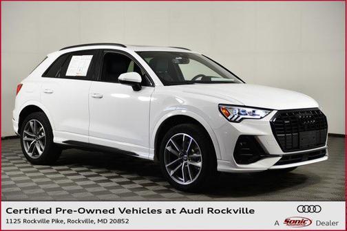 2025 Audi Q3 Premium 45 TFSI S line quattro Tiptronic