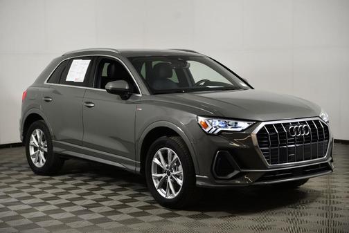 Chronos Gray Metallic 2025 Audi Q3 45 S line Premium
