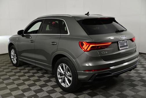 Chronos Gray Metallic 2025 Audi Q3 45 S line Premium