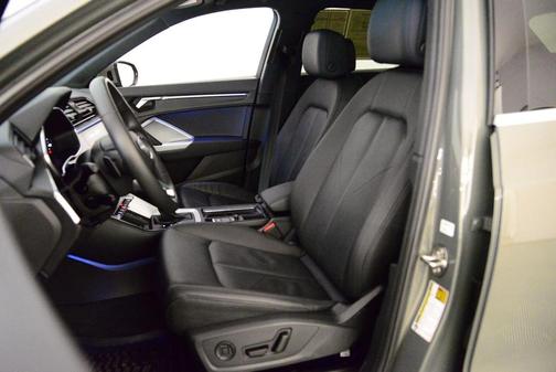 Chronos Gray Metallic 2025 Audi Q3 45 S line Premium