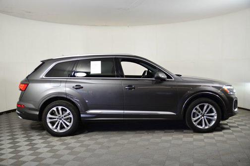 2025 Audi Q7 55 Premium