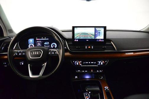 2022 Audi Q5 Premium Plus 40 TFSI quattro S tronic