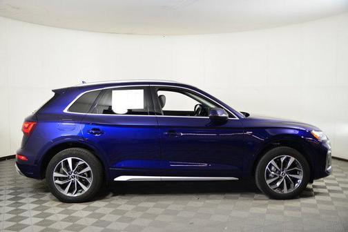 2022 Audi Q5 45 S line Premium