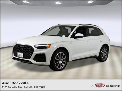Glacier White Metallic 2023 Audi Q5 e 55 S line quattro Premium