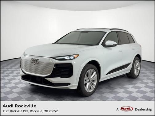 Glacier White Metallic 2025 Audi Q6 e-tron Premium