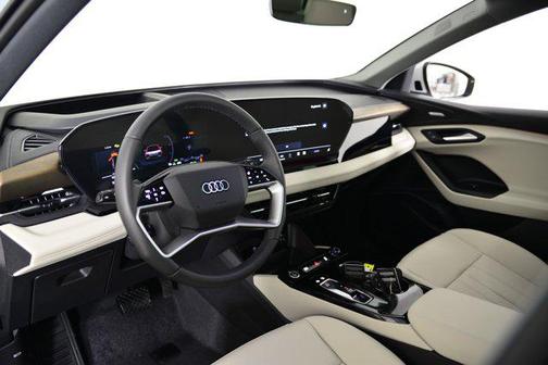 2025 Audi Q6 e-tron Premium Plus quattro