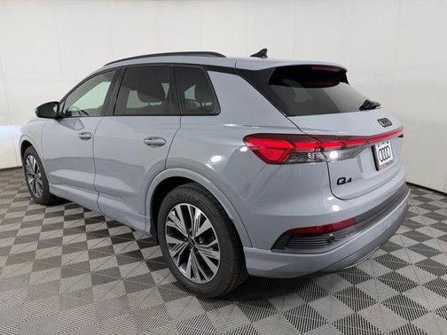 Pebble Gray 2025 Audi Q4 e-tron 45 Premium