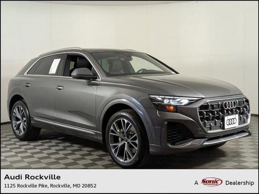 2025 Audi Q8 55 Premium