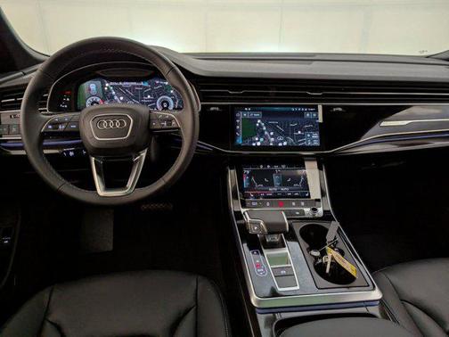2025 Audi Q8 55 Premium
