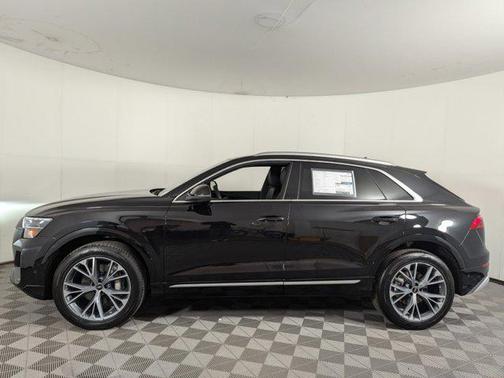 2025 Audi Q8 55 Premium