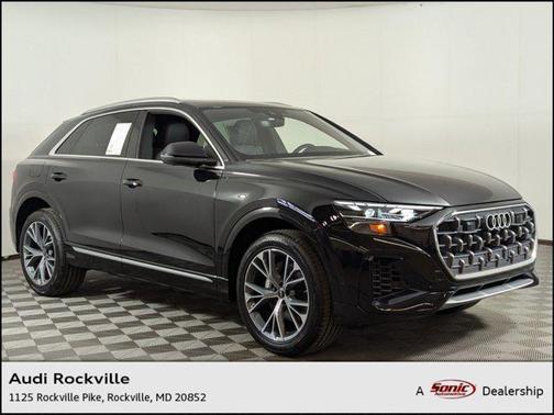2025 Audi Q8 55 Premium