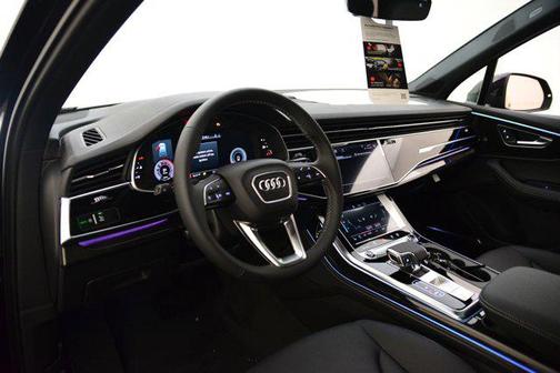 2025 Audi Q7 55 Premium Plus