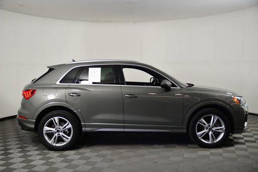 2022 Audi Q3 45 S line Premium