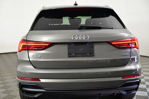 2022 Audi Q3 45 S line Premium