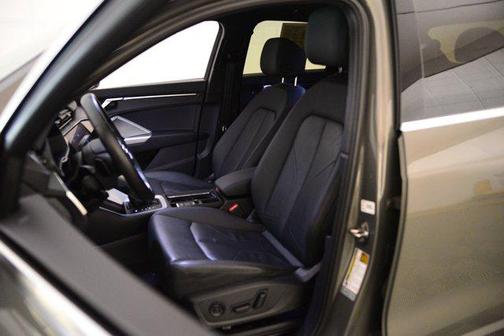 2022 Audi Q3 45 S line Premium