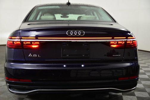 2022 Audi A8 L 55 TFSI quattro Tiptronic
