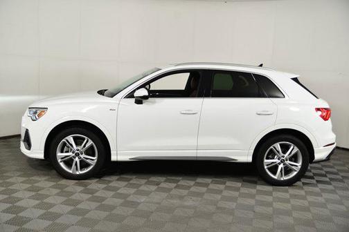 2023 Audi Q3 Premium 45 TFSI S line quattro Tiptronic