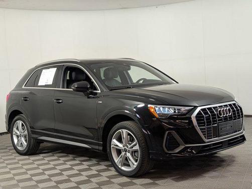 2021 Audi Q3 45 S line Premium