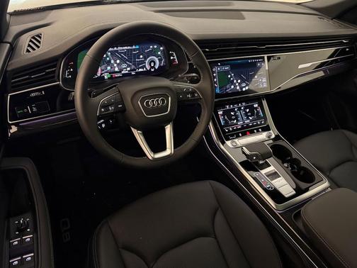 Daytona Gray Pearl 2026 Audi Q8 Premium Plus