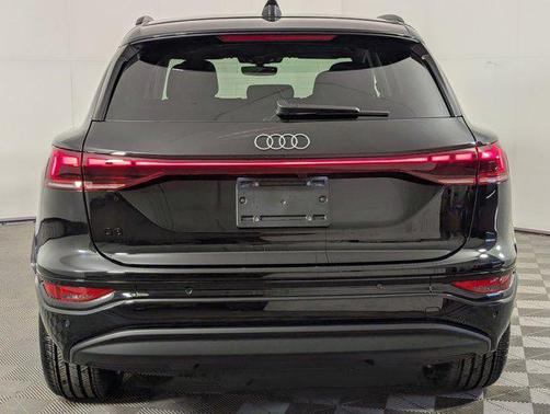 2025 Audi Q6 e-tron Premium