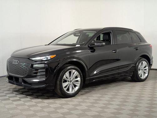 2025 Audi Q6 e-tron Premium