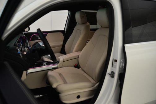 2025 Mercedes-Benz GLB 250 4MATIC