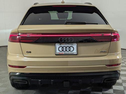 2025 Audi Q8 55 Premium Plus