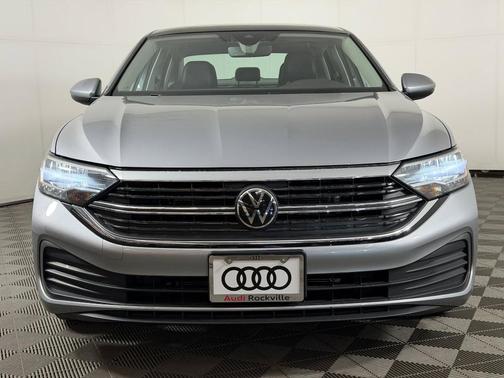 Pyrite Silver Metallic 2024 Volkswagen Jetta 1.5T SE