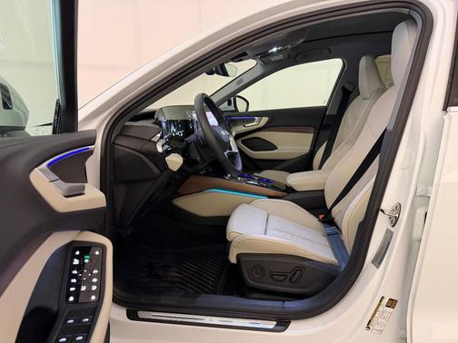 Glacier White Metallic 2025 Audi A5 2.0T quattro Premium