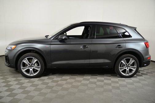 2025 Audi Q5 Premium 45 TFSI S line quattro