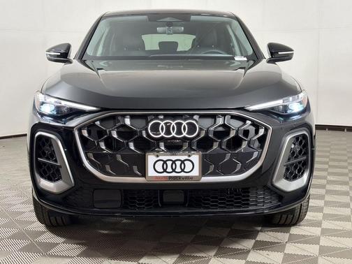 Mythos Black Metallic 2026 Audi Q5 Sportback PLUS