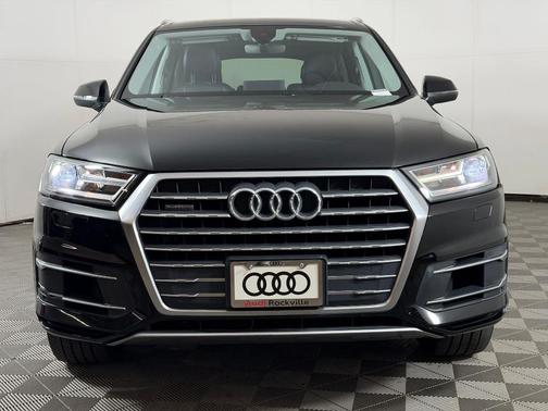 Night Black 2017 Audi Q7 3.0T Premium