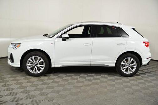 2024 Audi Q3 Premium 45 TFSI S line quattro Tiptronic