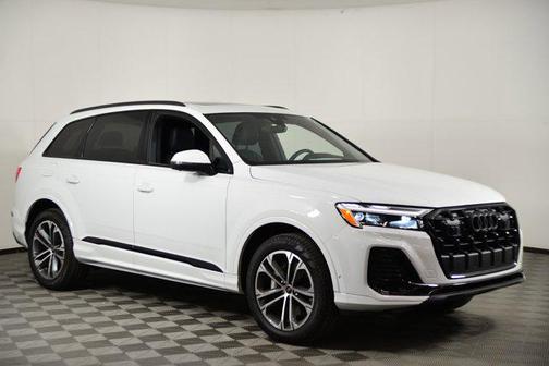 2025 Audi Q7 45 Premium Plus