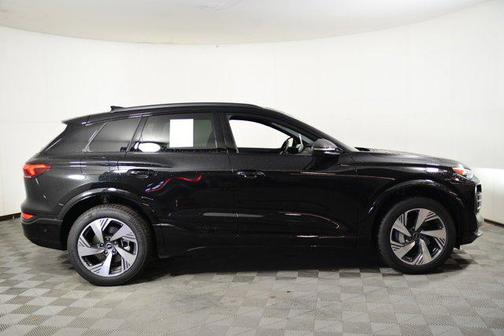 2025 Audi Q6 e-tron Prestige quattro