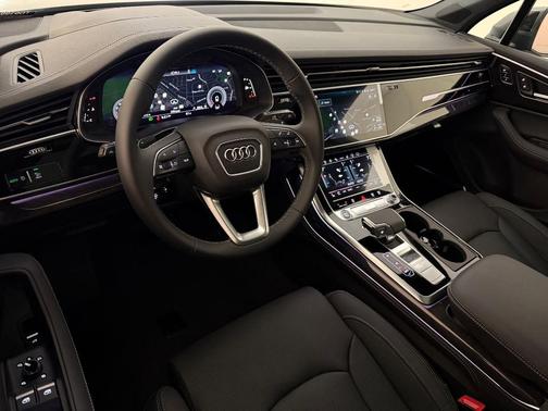 Samurai Gray Metallic 2026 Audi Q7 PRESTIGE