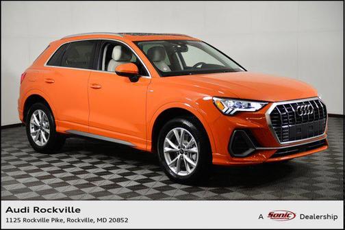 2025 Audi Q3 Premium 45 TFSI S line quattro Tiptronic