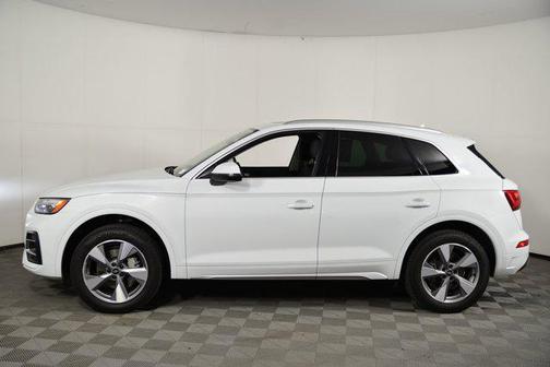 2023 Audi Q5 40 Premium