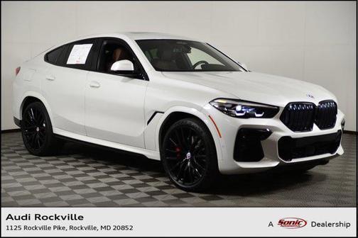 2023 BMW X6 M50i