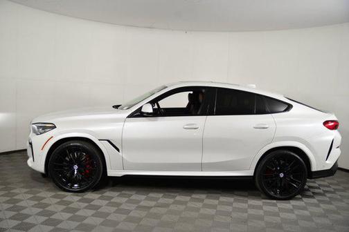 2023 BMW X6 M50i