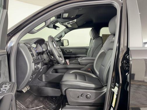 Diamond Black 2026 RAM 1500 RHO