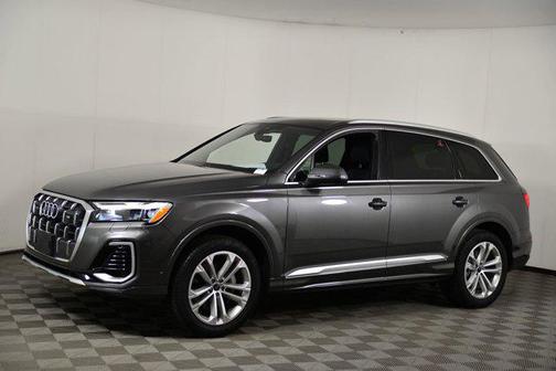 2025 Audi Q7 45 Premium