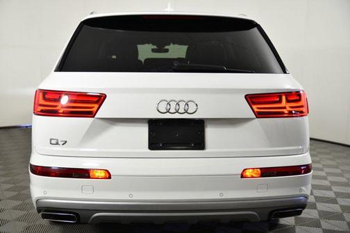 2019 Audi Q7 55 Premium Plus