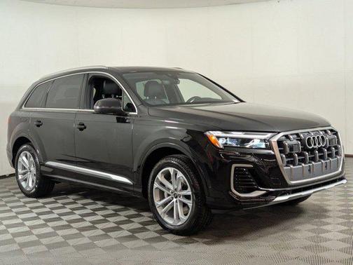 2025 Audi Q7 55 Premium