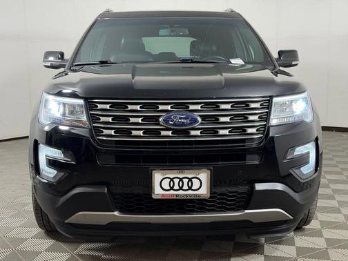 Gray 2016 Ford Explorer XLT