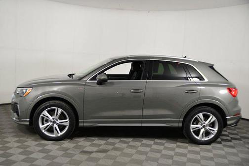 2022 Audi Q3 45 S line Premium