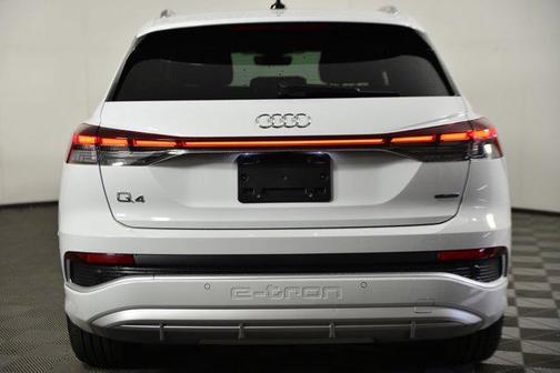 2024 Audi Q4 e-tron Premium 55 quattro