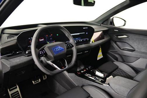 2025 Audi SQ6 e-tron Prestige quattro